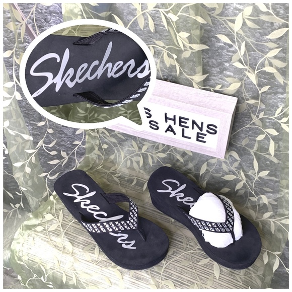 Skechers Shoes - { 5 for $25 }SKECHERS BLACK PLATFORM WEDGE SANDALS